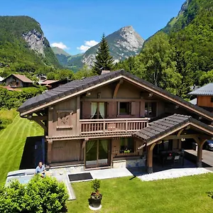 chalet-luxe-les-melezes.hotels-rhonealpes.com/